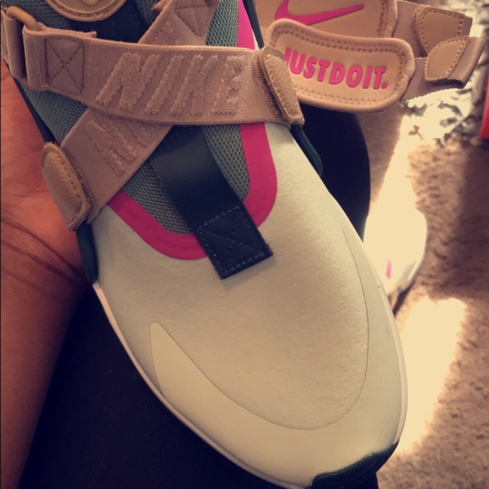 Gently used huarache city